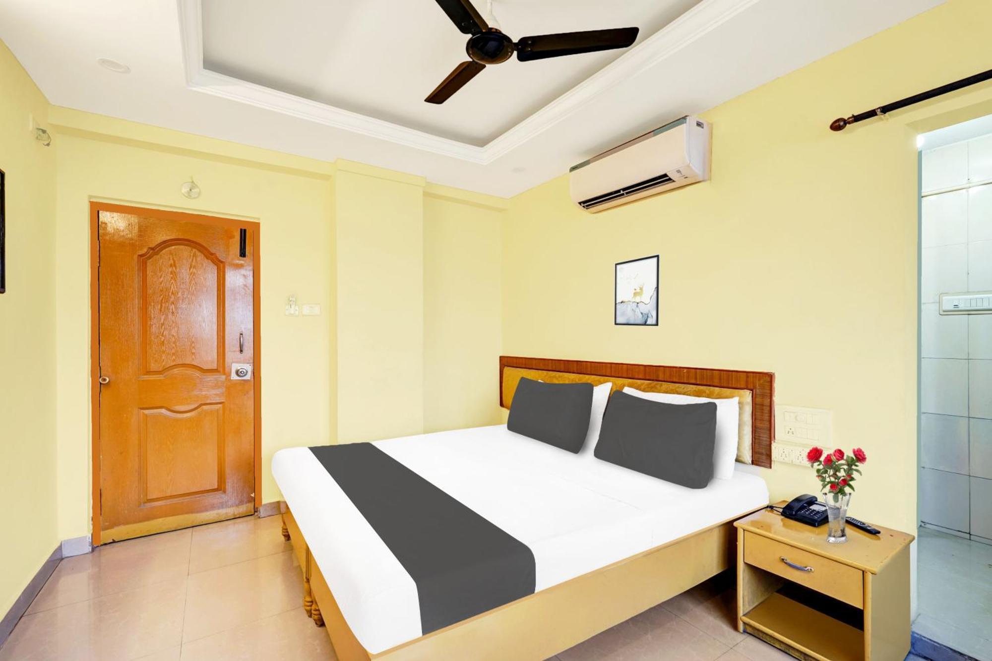 Super Hotel O Padmavathi Puram Near Railway Station Тирупати Экстерьер фото