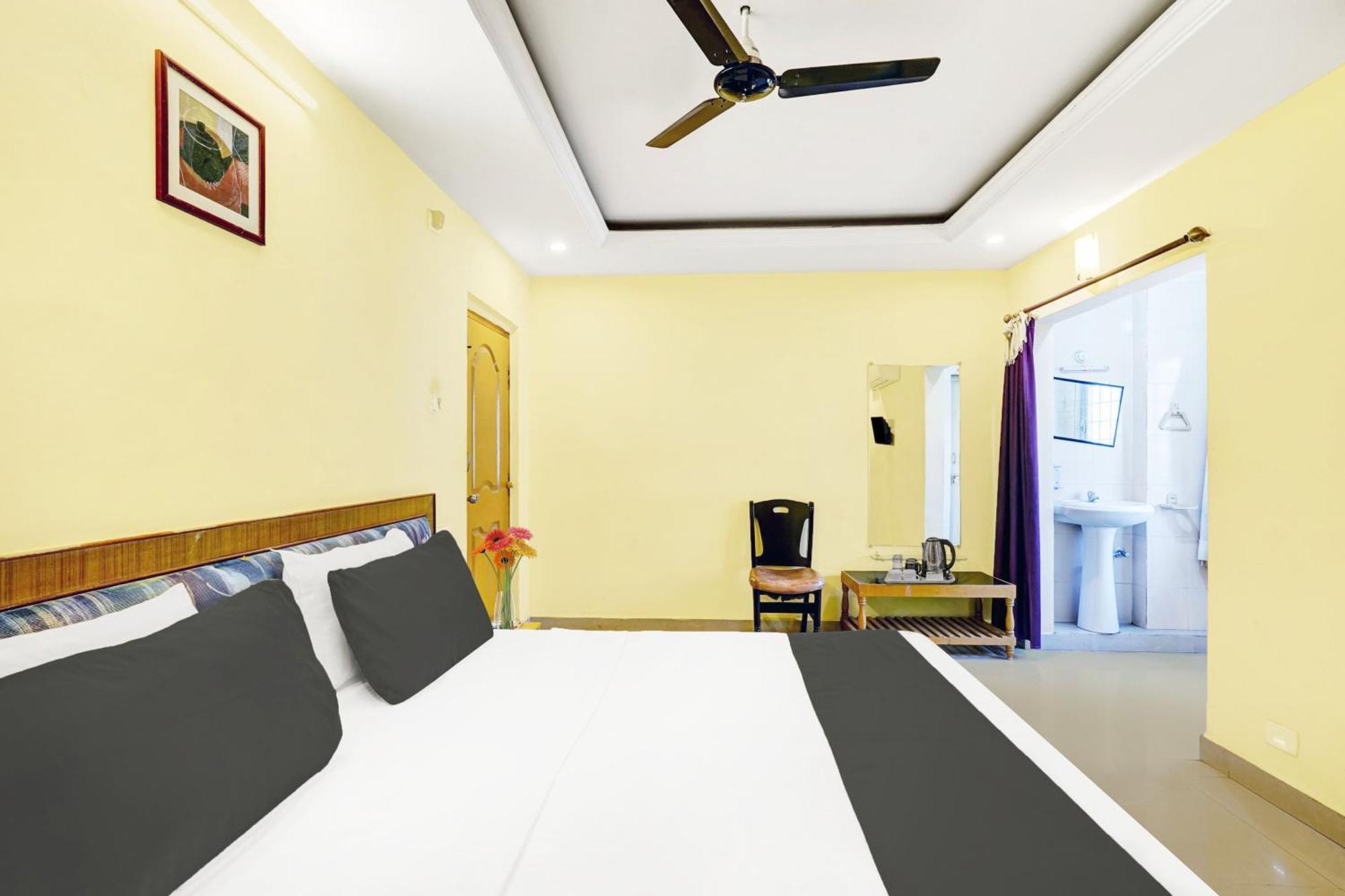 Super Hotel O Padmavathi Puram Near Railway Station Тирупати Экстерьер фото